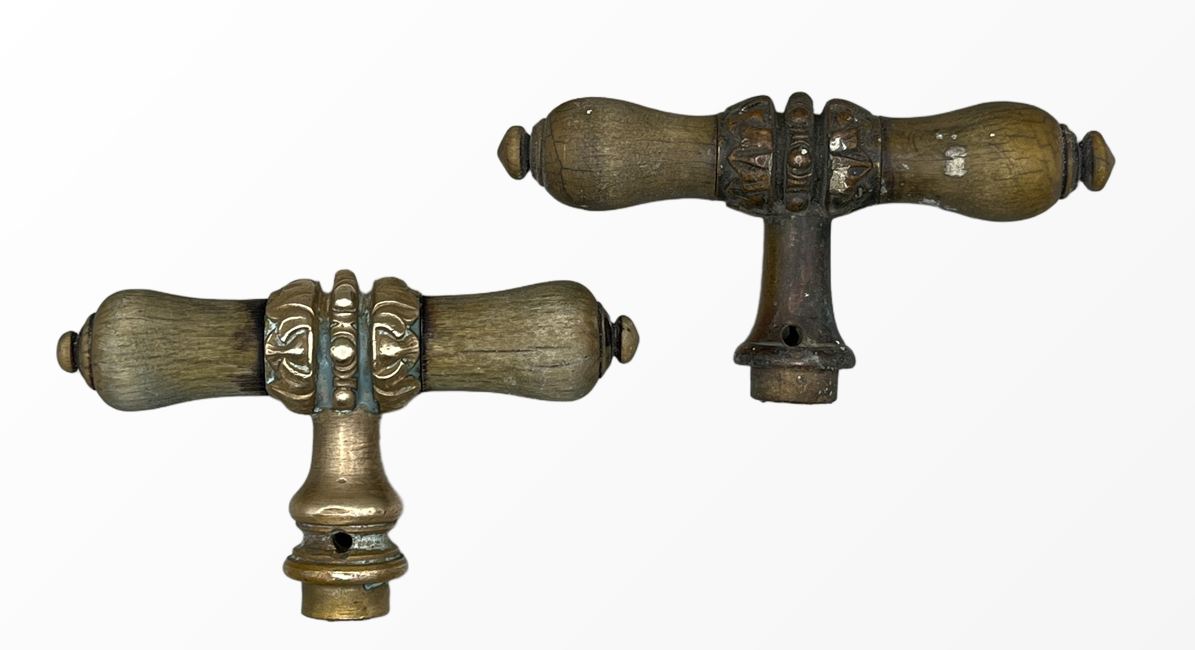 Fensteroliven Gründerzeit aus Messing