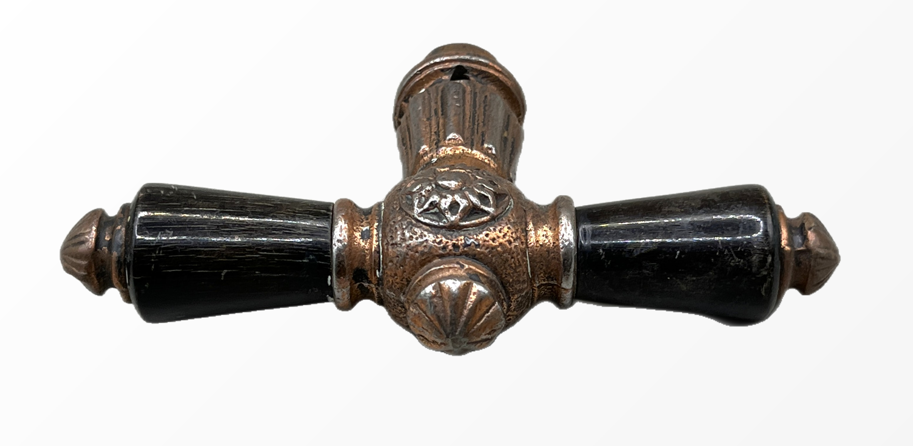 Fensteroliven Gründerzeit aus Messing