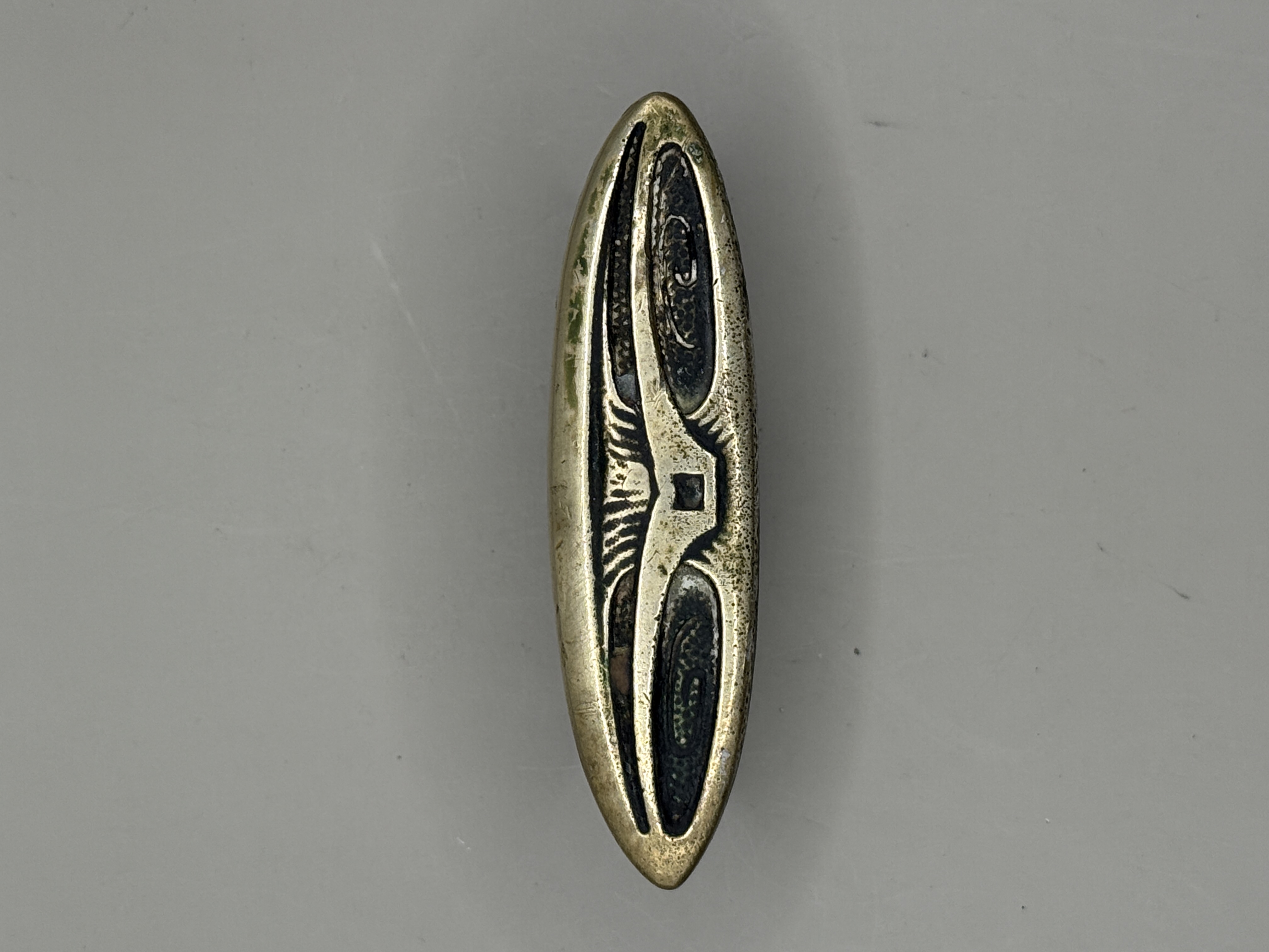 Fensteroliven Jugendstil aus Messing