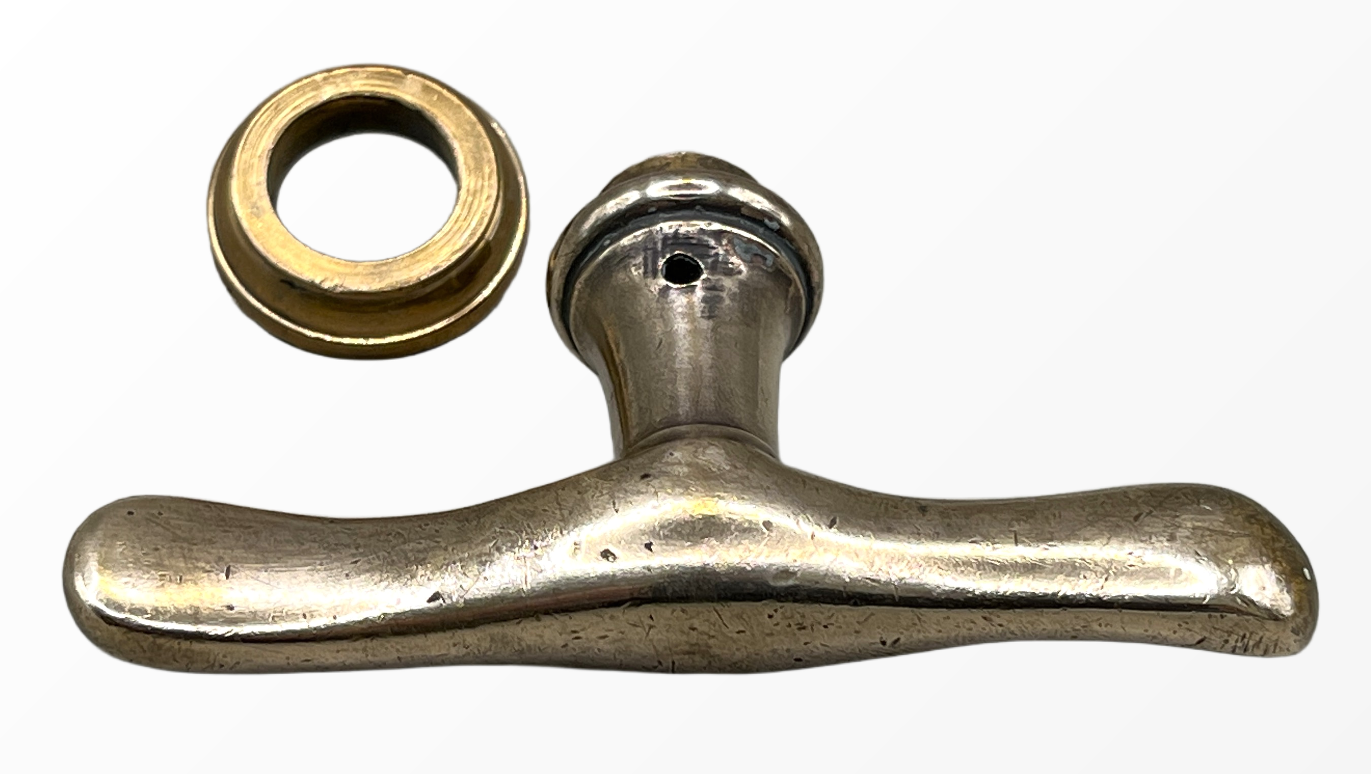 Fensteroliven Jugendstil aus Messing