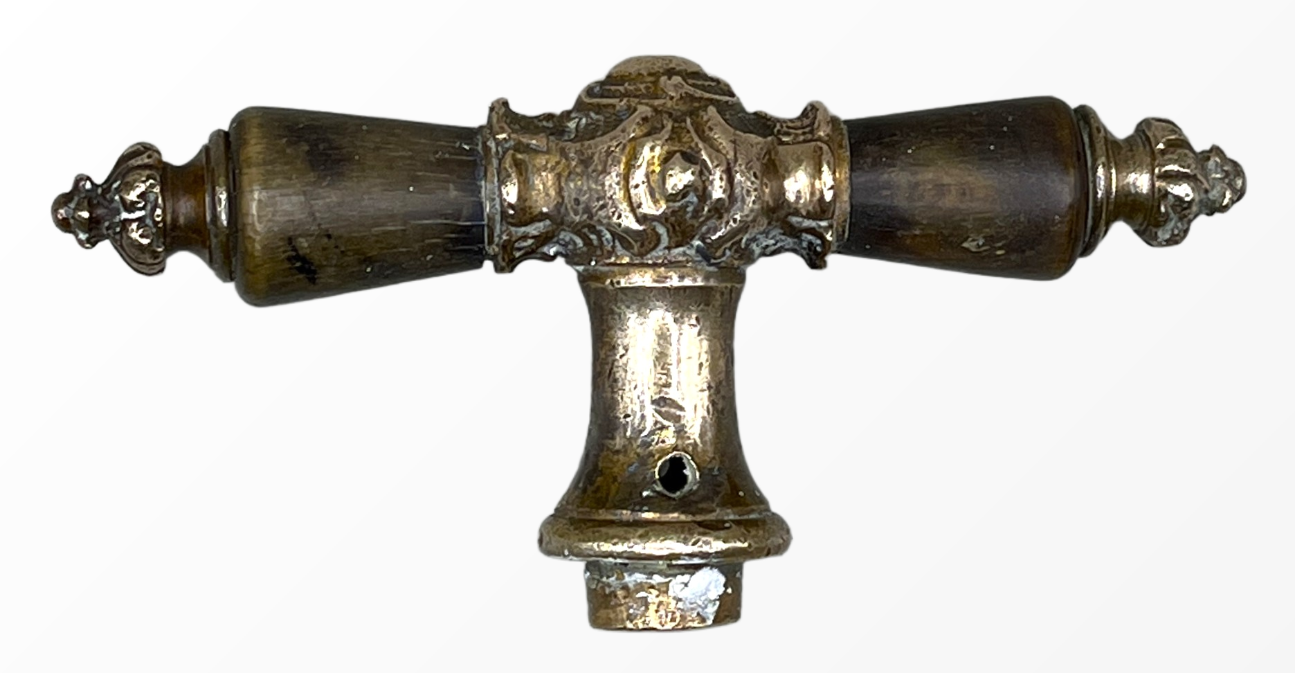 Fensteroliven Gründerzeit aus Messing