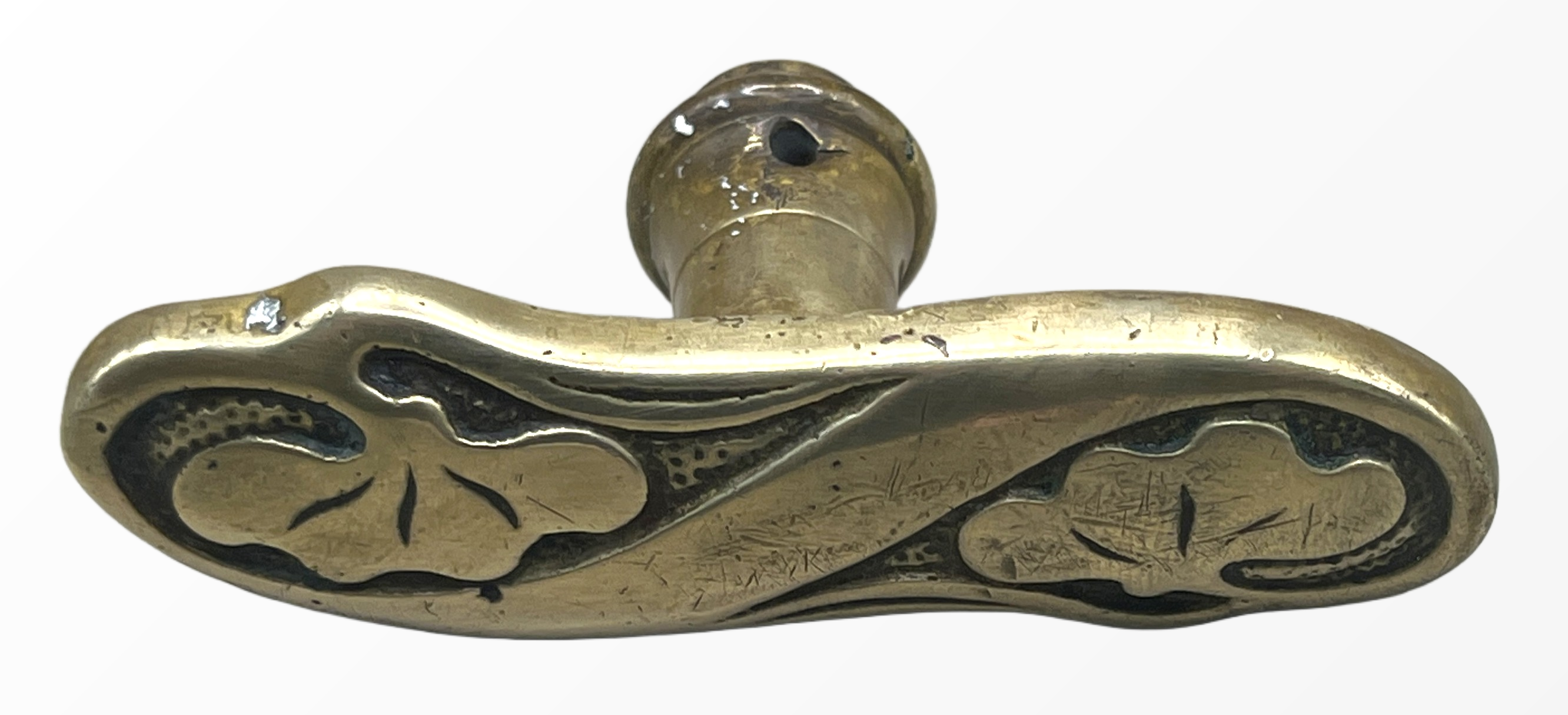 Fensteroliven Jugendstil aus Messing