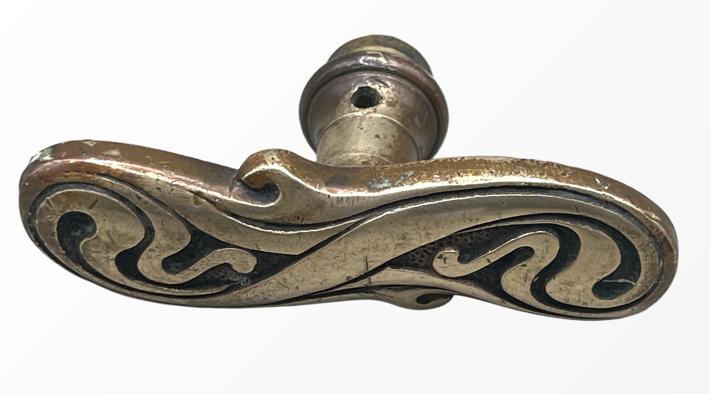Fensteroliven Jugendstil aus Messing